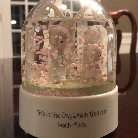 Precious Moments Music: The Wedding March - Picture 4 of 4